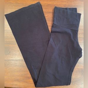 Black rollover pant